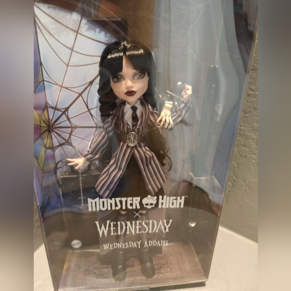 Monster High Wednesday Doll NIB New in Box - Picture 1 of 3